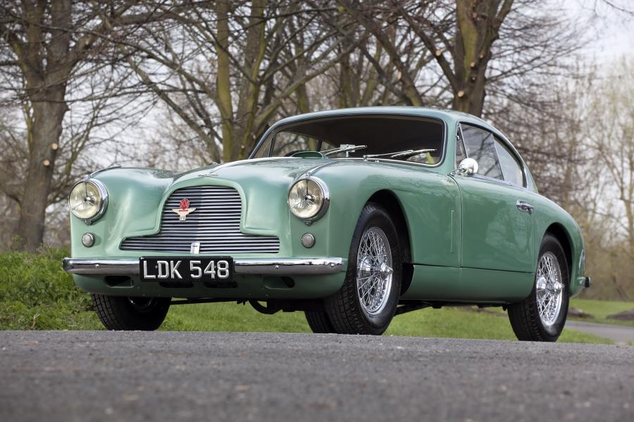  Aston Martin DB2/4 Sports Saloon 1953 года  (UK) (фото 1 из 30)